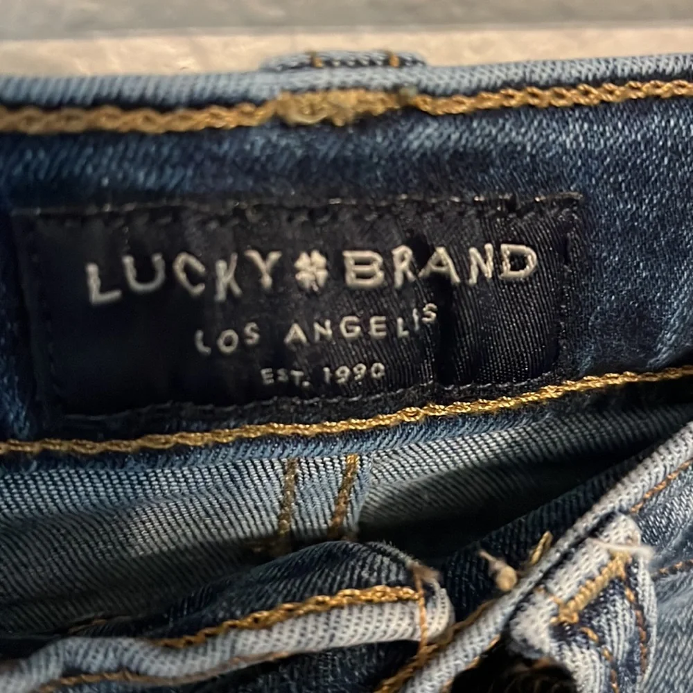 Lucky Brand high rise skinny Bridgette jeans size 2/26 - Picture 2 of 5